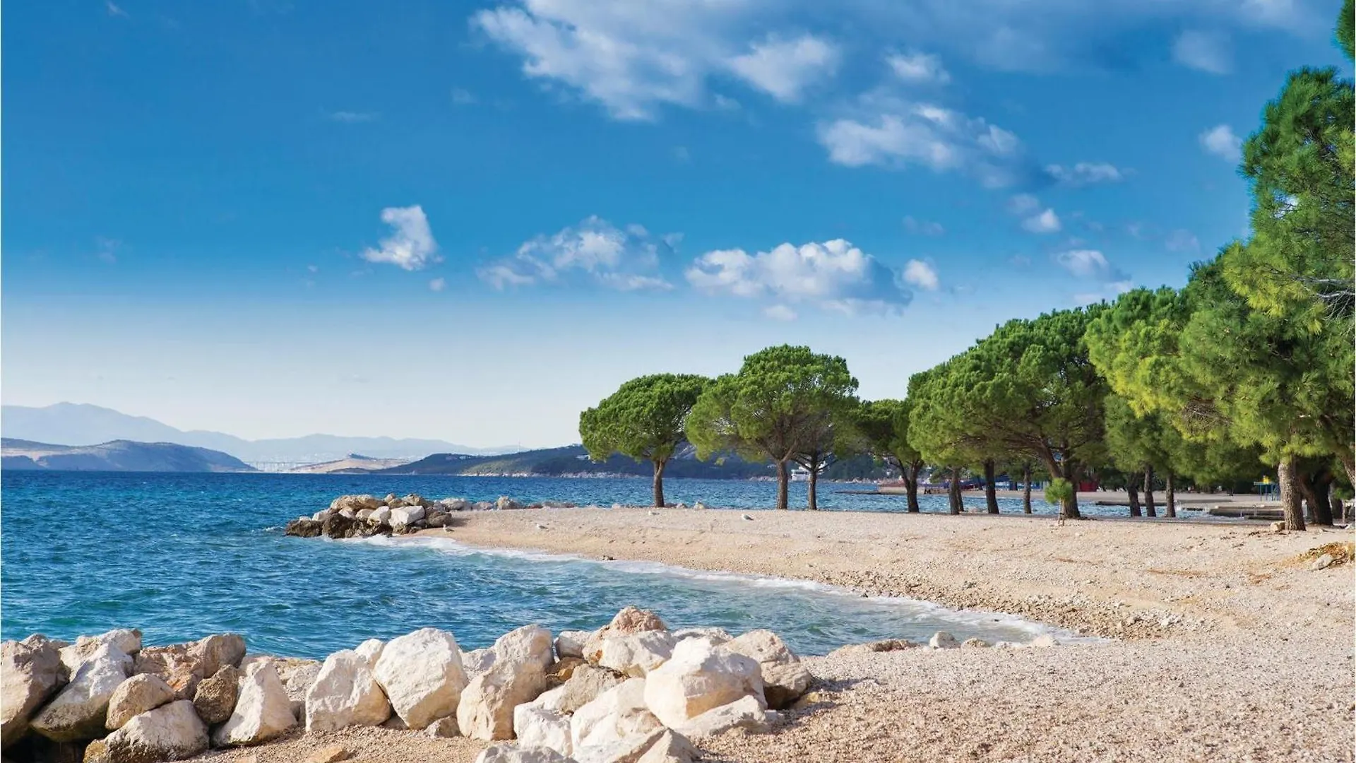 Cozy Home In Crikvenica With Wifi 0*,