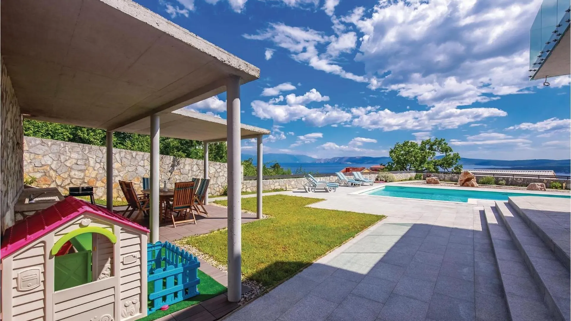 Holiday home Cozy Home In Crikvenica With Wifi