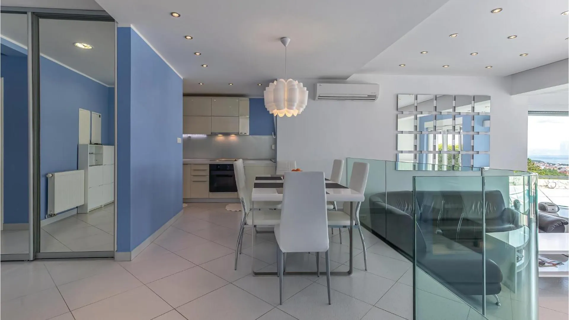 Cozy Home In Crikvenica With Wifi 0*,