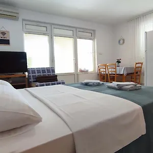 3 Palms Apartman